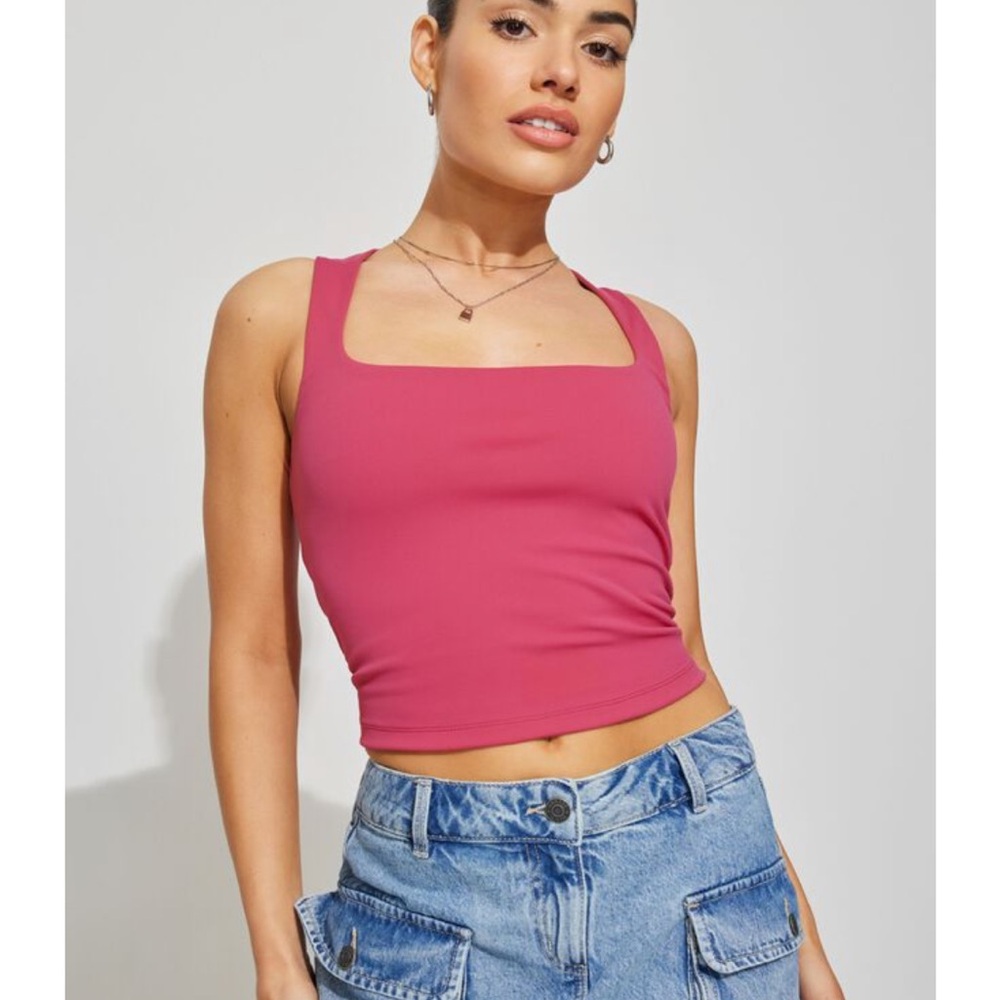 Women's Pink Sleeveless Top